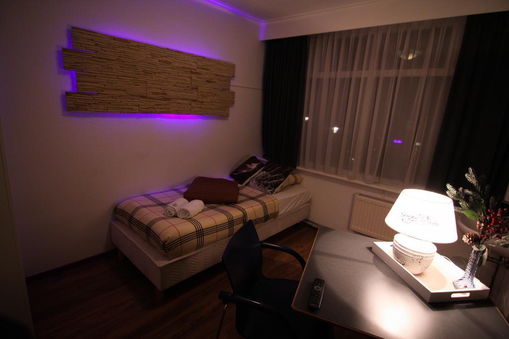Hostel Het Wapen Van Pernis Exteriér fotografie